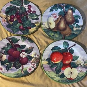 4 Vintage Fruit-Themed Ceramic Plate Set Villa de Este made in Italy 8inch